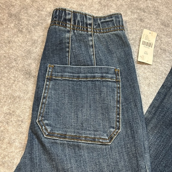 Pilcro Wide Flare Leg Jeans - XXS Small - Denim Medium Color - NWT's - Picture 7 of 14